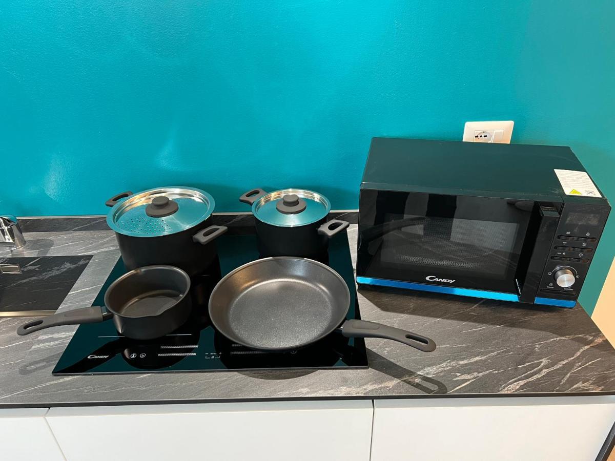 Blue Sapphire Como Cozy Flat In Center Of City 아파트 외부 사진